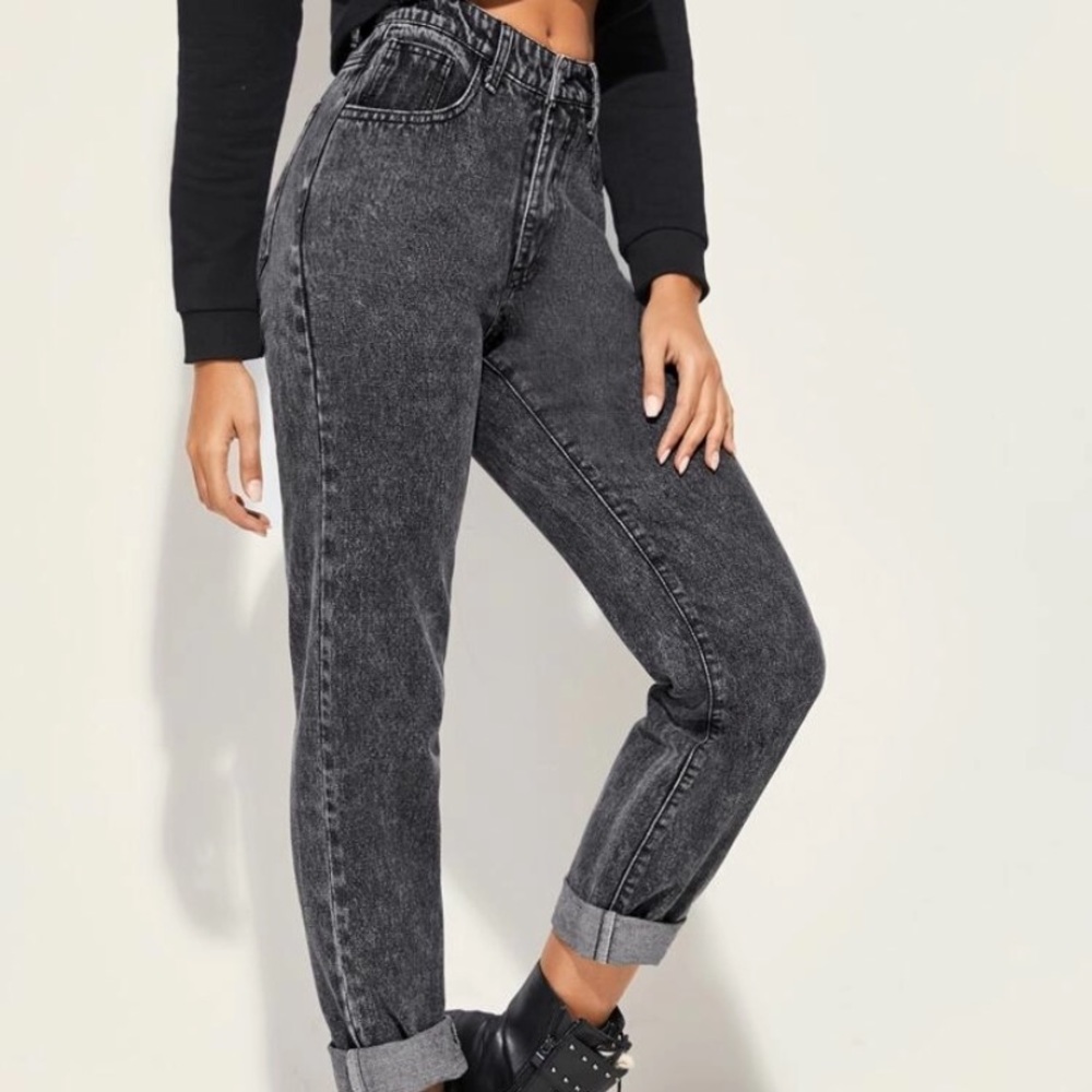 Acid wash mom jeans